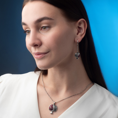 Серьги из серебра с эмалью «Гранат»