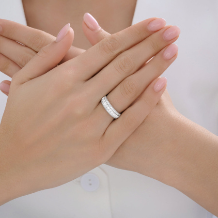 Серебряное кольцо с фианитами