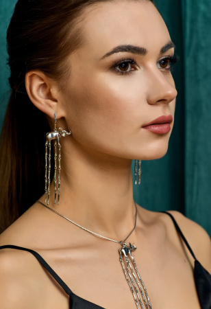 Моносерьга «Слоны Дали» из серебра