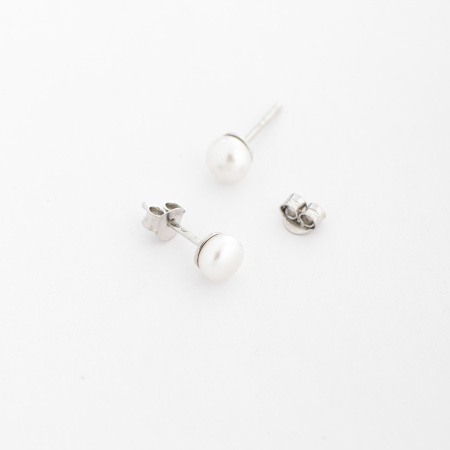 Серьги пуссеты серебряные с белым жемчугом