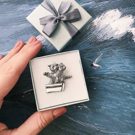 Серебряная брошь «Котаник»