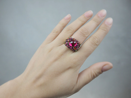 Кольцо из серебра с эмалью и фианитами