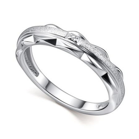 Кольцо из серебра с бриллиантом