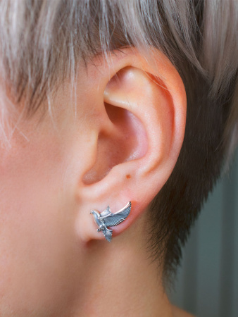 Серьги гвоздики из серебра «Голубь»