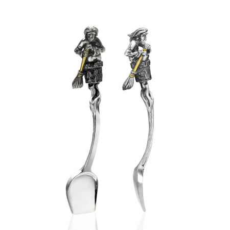 Серебряная солонка «Избушка на курьих ножках» с лопаткой