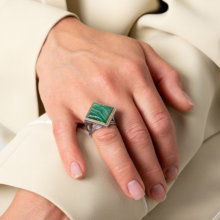 Серебряное кольцо «Лес» с малахитом