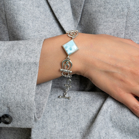 Браслет из серебра с камнем ларимар