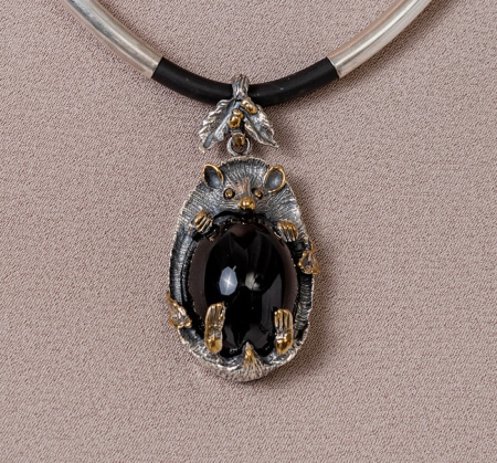 Подвеска из серебра с обсидианом «Еж»