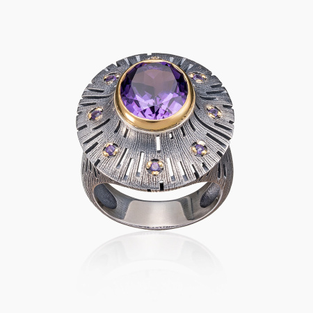 Серебряное кольцо с аметистом «Сумеречный покров»