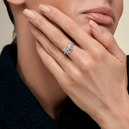 Серебряное кольцо с топазом «Бант»