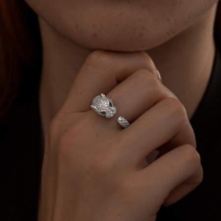 Серебряное кольцо с фианитами