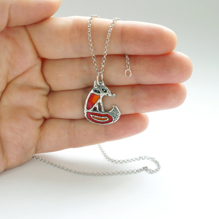 Серебряная подвеска с эмалью «Лиса»