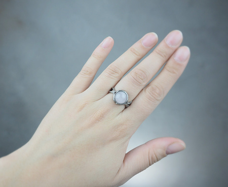 Серебряное кольцо с розовым кварцем