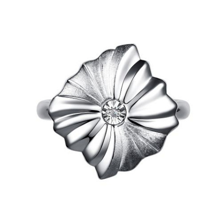 Серебряное кольцо с брилиантом «Цветок»