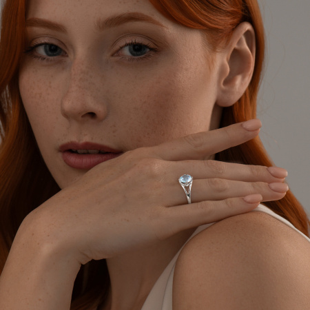 Серебряное кольцо с топазом