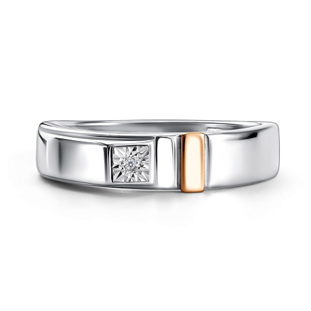 Серебряное кольцо с бриллиантом