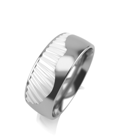 Кольцо серебряное с белой керамикой