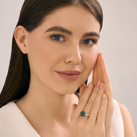 Кольцо из серебра с кварцем и фианитами