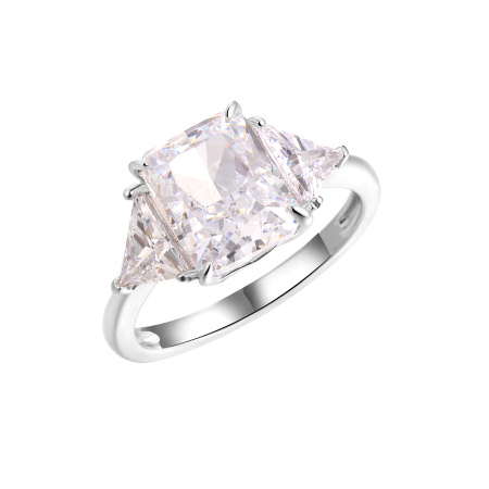 Серебряное кольцо с фианитами