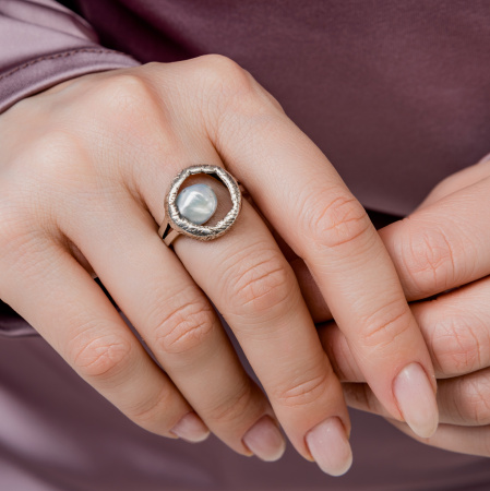 Кольцо из серебра «Жемчужный клад»