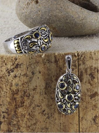 Подвеска из серебра с натуральным сапфиром