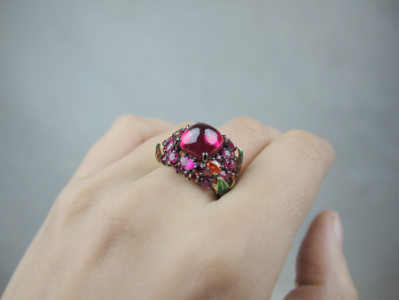 Кольцо из серебра с эмалью и фианитами