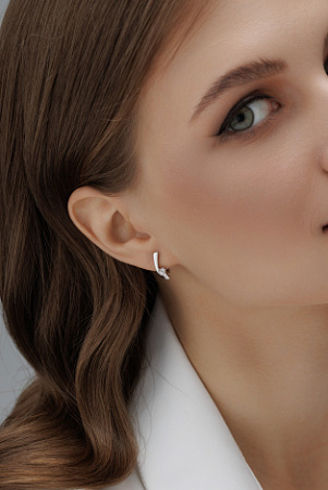 Серебряные серьги с бриллиантами