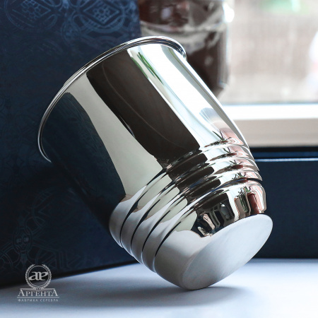 Набор серебряных стаканов рифленых