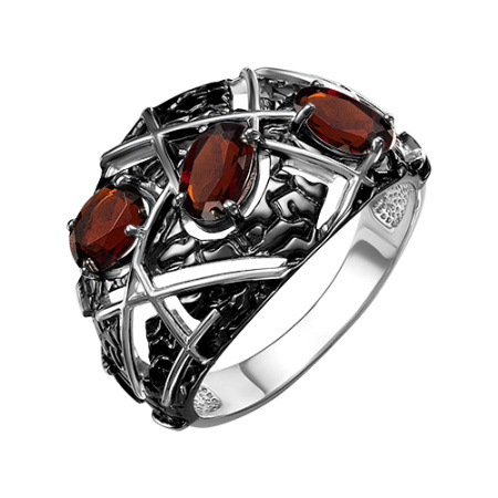 Кольцо из серебра с гранатами