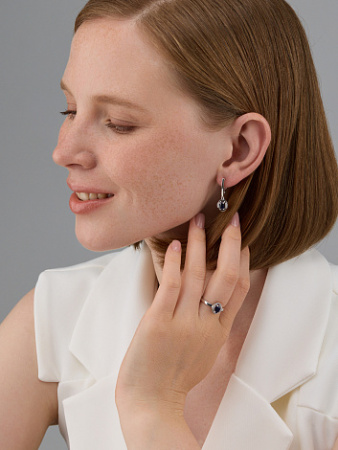 Серебряные серьги с сапфиром и фианитами