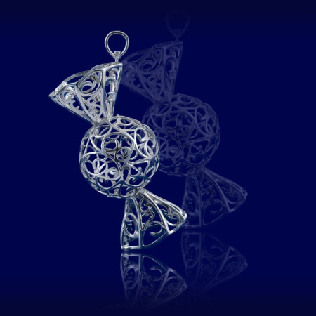 Серебряная ёлочная игрушка «Конфета»